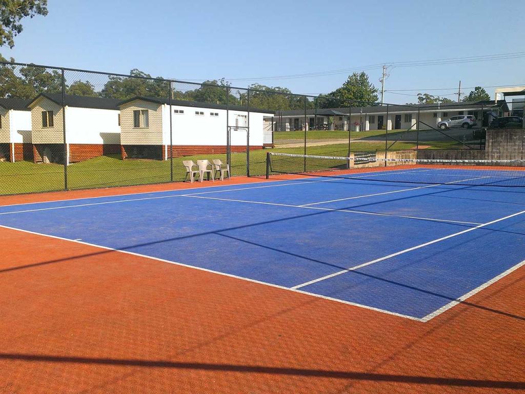 Tennis-court-private-guest-use